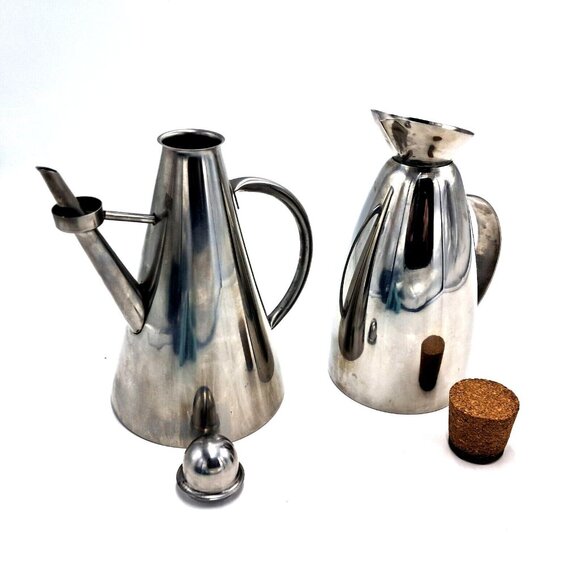 IPac Oil and Vinegar Bottles Stainless Steel 18/10-Made in Italy-Vintage - Picture 4 of 5